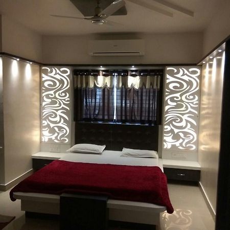 Hotel Excel Executive Amravati Extérieur photo