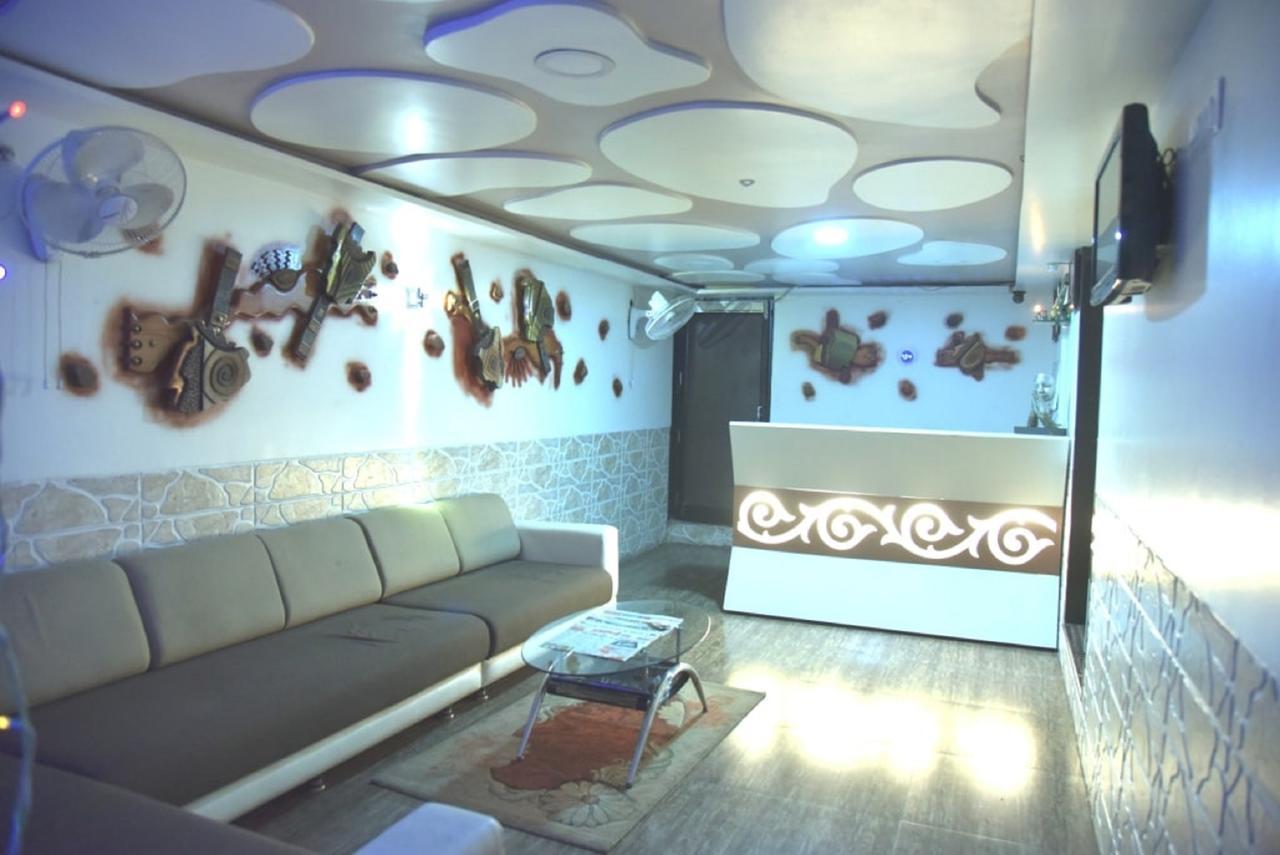 Hotel Excel Executive Amravati Extérieur photo